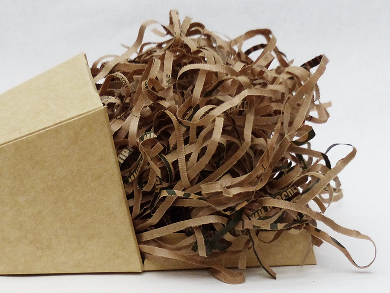 Бумажный наполнитель из крафта.